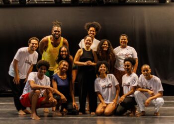 Residência artística fortalece teatro negro independente com oficinas gratuitas em Salvador