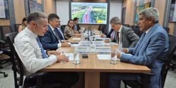 Jerônimo Rodrigues viabiliza centro de reabilitação pelo Novo PAC e avança em pautas de infraestrutura durante agenda em Brasília