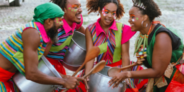 Espetáculo “Fala, Ìbejì” ocupa praças de Salvador