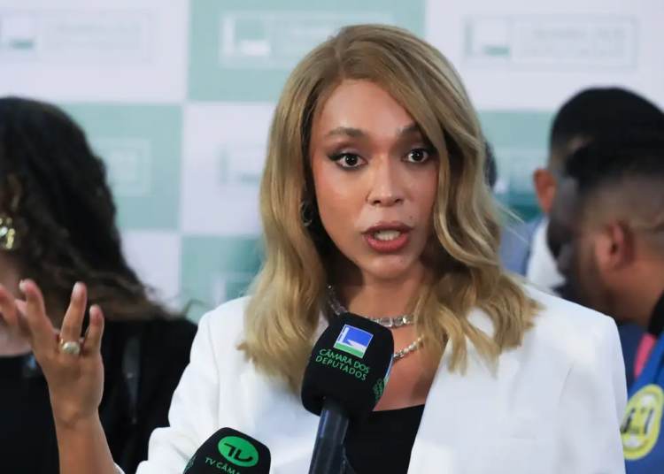 Erika Hilton é eleita para presidir Comissão de Direitos da Mulher da Câmara