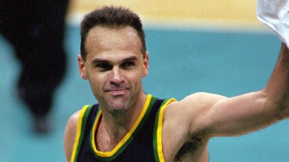 Morre Oscar Schmidt, maior lenda do basquete brasileiro, aos 68 anos