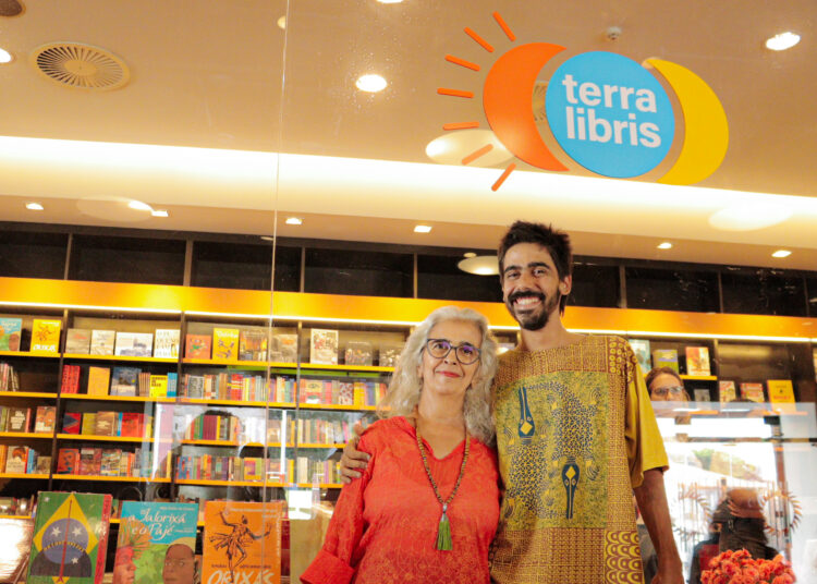 Solisluna Editora inaugura livraria Terra Libris no Cine Glauber Rocha, Centro Histórico de Salvador