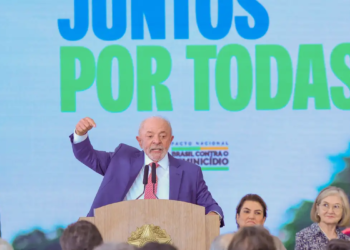 Lula assina decreto que amplia responsabilidade de big techs sobre conteúdos criminosos