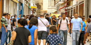 Brasil atinge recorde de rendimento médio e 82% da população acima de 14 anos possui renda