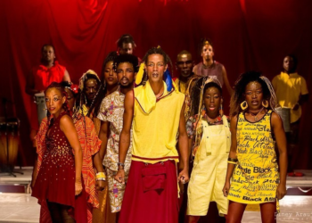 Bando de Teatro Olodum é finalista do Prêmio Sim à Igualdade Racial 2026